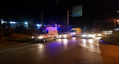 Erzurum'da tır ile otomobil çarpıştı!