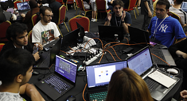 Erzurumlu gençlere müjde! 3 ayda kendi oyununuzu geliştireceksiniz