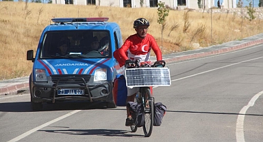 Fethi Sekin anısına bin 500 kilometre pedal çevirdi