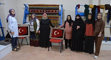 Kadınlar hem eğitim alıyor, hem de para kazanıyor