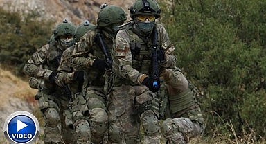 Kırmızı ve gri kategoriye bir çizik daha