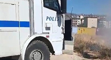 Ot yangınına TOMA müdahalesi