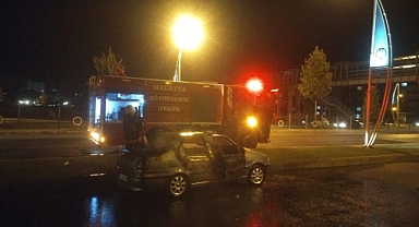 Otomobil alev topuna döndü!