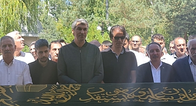 Şebin'den babaya son görev