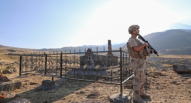Şehit askerin mezarı Genelkurmay arşivi incelenerek bulundu
