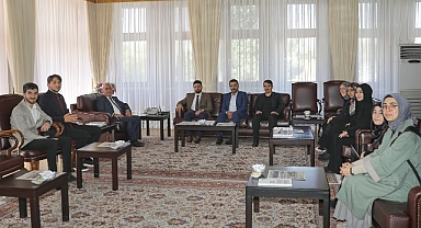 TÜGVA Başkanı Kömeç’ten, Rektör Çomaklı’ya ziyaret