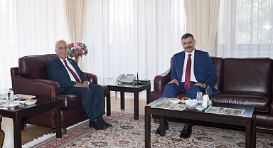 Vali Çiftçi'den Rektör Çomaklı'ya iade-i ziyaret