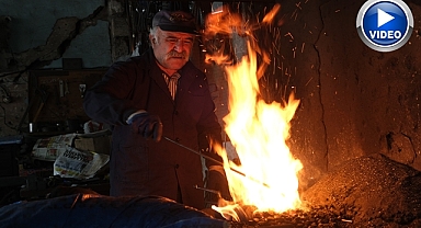 Yarım asırdır demir dövüyor