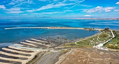 1 milyon 365 bin metreküp çamur çıkarıldı