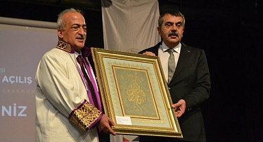 Akademik yılın ilk dersi Erzurumlu bakandan!