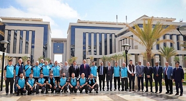 Bakan Koca, sosyal medyadan duyurdu! 20 kişilik ekip Mısır'da