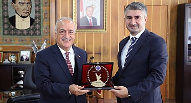 Bakan Yardımcısı Tarıkdaroğlu, Rektör Çomaklı'ya ziyaret   