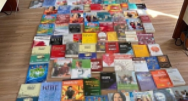 Bandrolsüz kitap operasyonu
