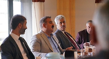 Başkan Sunar muhtarları ağırladı