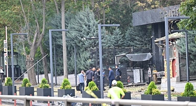 Başkent'te terör saldırısı girişimi! Aracın patlama anı kamerada