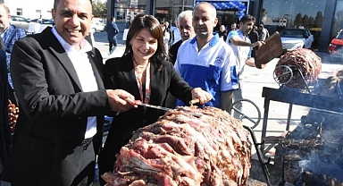 Chery Erdemir'den Cağ Kebaplı Tanıtım!