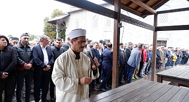 Dadaşlar Filistin için kıyama durdu