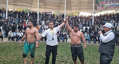 Erzurum'da, Cumhuriyet'le yaşıt Karakucak Güreşleri yapıldı