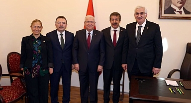 Erzurumlu vekillerden Bakan Güler’e ziyaret