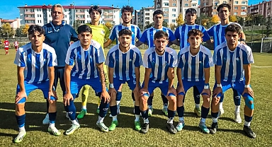 Erzurumspor U-19 takımı haftayı zirvede kapattı