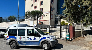 Gizli kamera skandalı! Öğrencileri tuvalete kilitleyip kaçtı