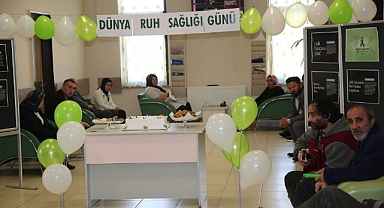Hastaların sahne performansı alkış aldı