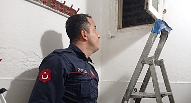 Havalandırma boşluğuna düştü!