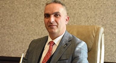 İçoğlu, Öğretmenevi müdürü oldu