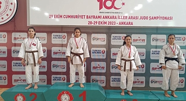 Judocular madalyayla döndü