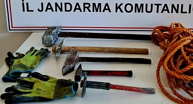 Kaçak definecilere suçüstü!