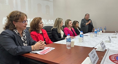 Kadınlar, Erzurum'da Cumhuriyeti anlattı