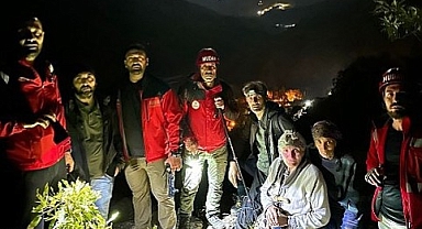 Kadınların dağlık arazide zor anları!