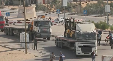 Refah Sınır Kapısı açıldı! Yardım tırları Gazze'ye gidiyor