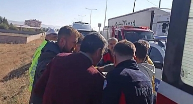 Traktör takla attı, sürücünün durumu ağır!