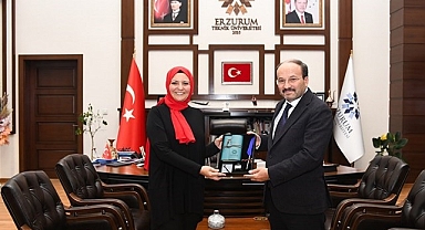 Tuba öğretmen Rektör Çakmak’ın konuğu oldu