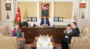 Vali Çiftçi, Bera'nın mektubuna kayıtsız kalmadı