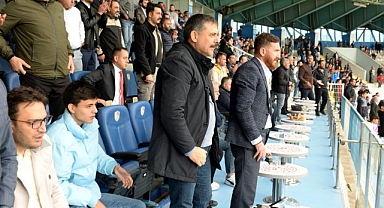Vali Çiftçi, Dadaşları tribünden destekledi