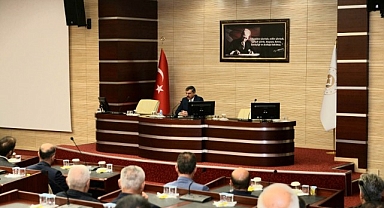 Vali Çiftçi, muhtarları kabul etti   