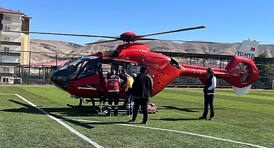 Yaşlı adamın imdadına ambulans helikopter yetişti