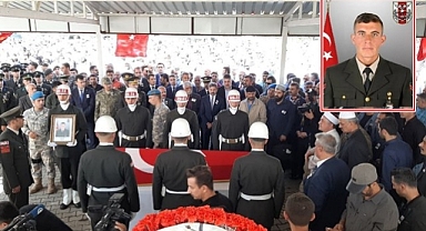 Yürekleri dağlayan veda! Gözyaşlarıyla uğurlandı!
