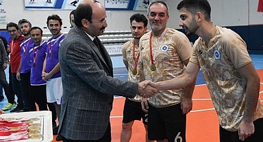 100. Yıl Futsal Turnuvası’nın galibi belli oldu