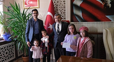 Çocuklardan örnek davranış
