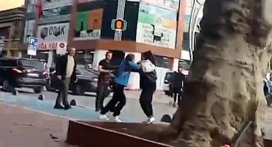 Elindeki silahla hemcinsine saldırdı!