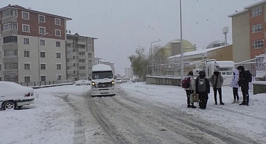 Erzurum'da okullar yarın tatil!