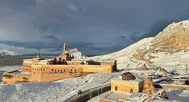 Görkemli saray mest ediyor!