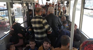 Halk otobüsleri öğrencilere ücretsiz oldu