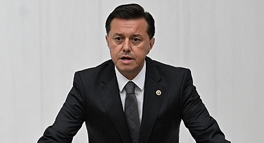 İYİ Partiden istifa edip AK Partiye katıldı!