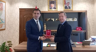 Kaymakama bağış teşekkürü
