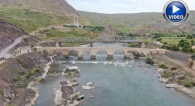 O köprüye ziyaretçi akını!
