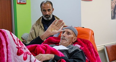 Oğlunun kalp masajıyla hayata tutundu